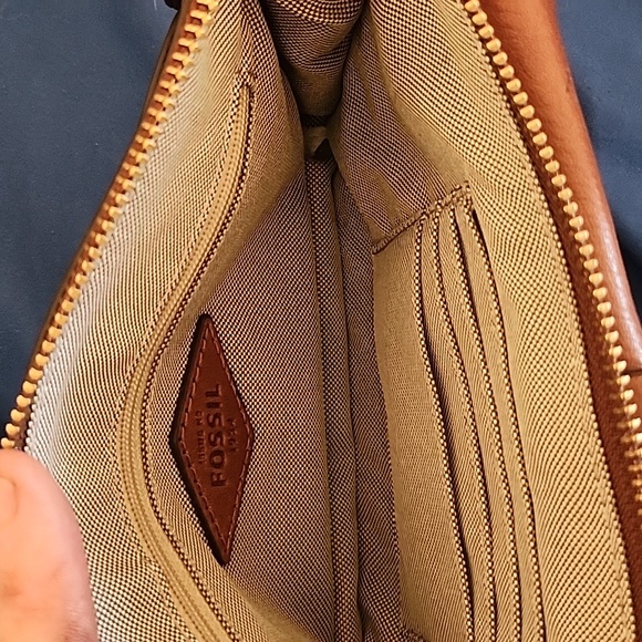 Fossil Shoulder Bag - Picture 6 of 9